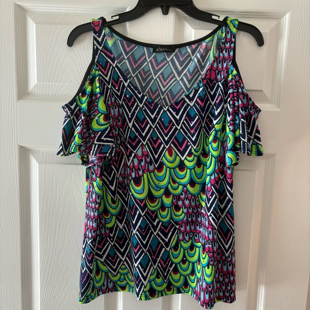 COLD SHOULDER BLOUSE - Picture 2 of 11